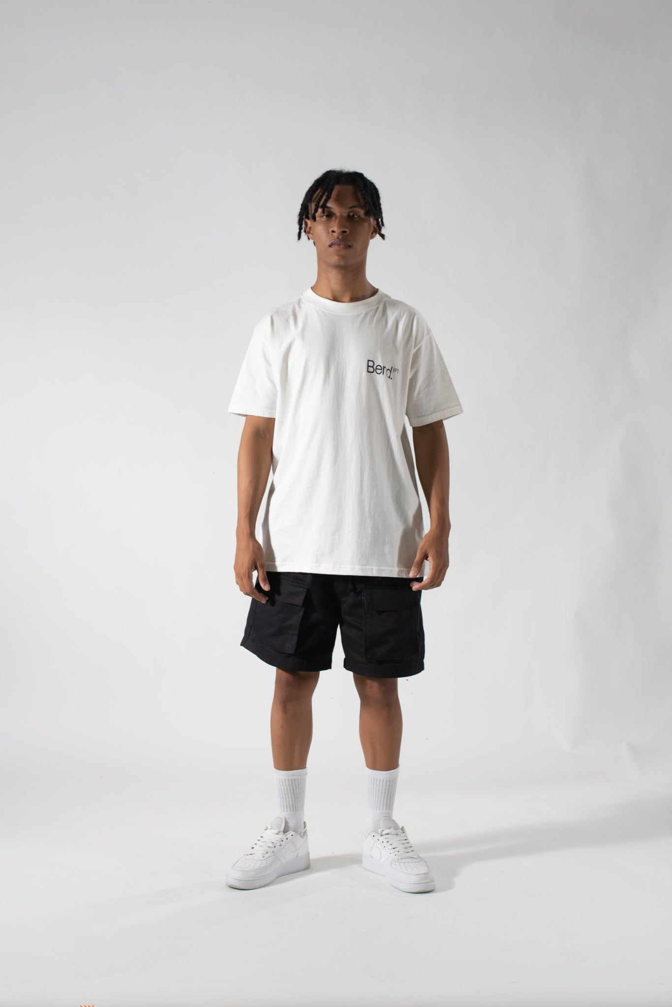 T-Shirt Básica - Cinza